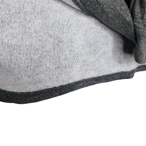 DISNEY Mickey Mouse Big Graphic Gray Sweatshirt Collector Women's Size Medium - Picture 6 of 9